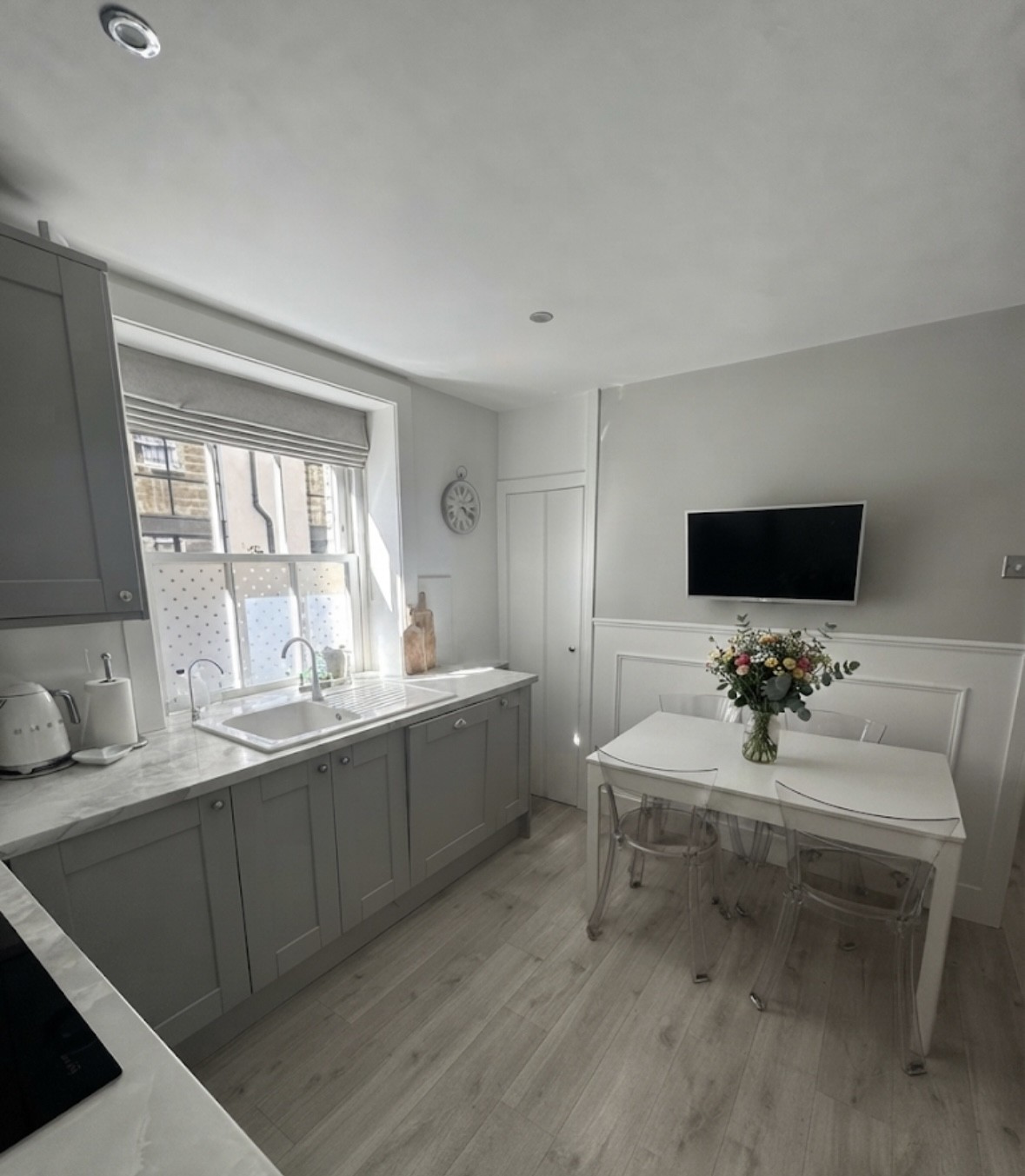 3 bedroom large Ground Floor Flat