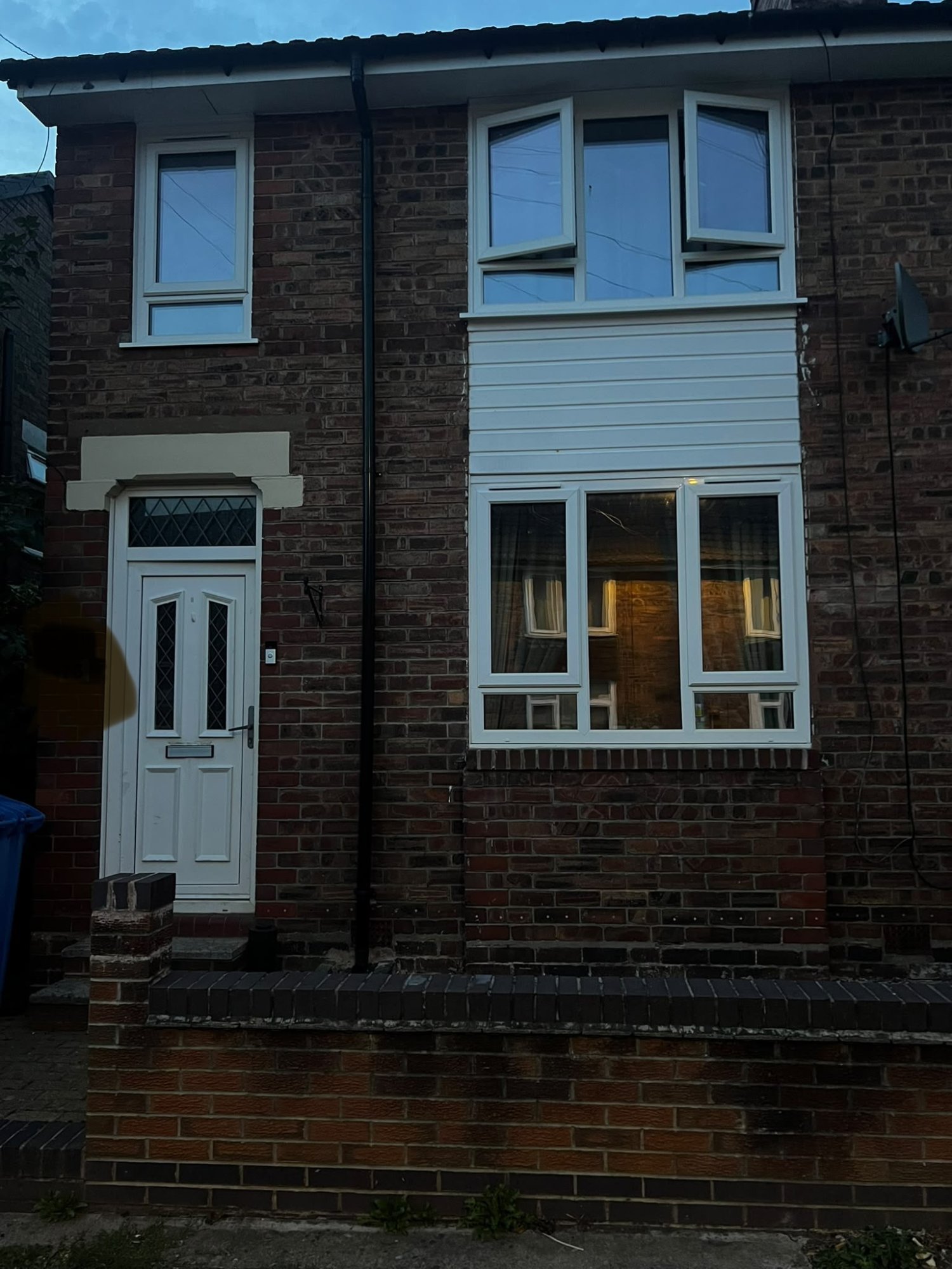 2 bed house Stone