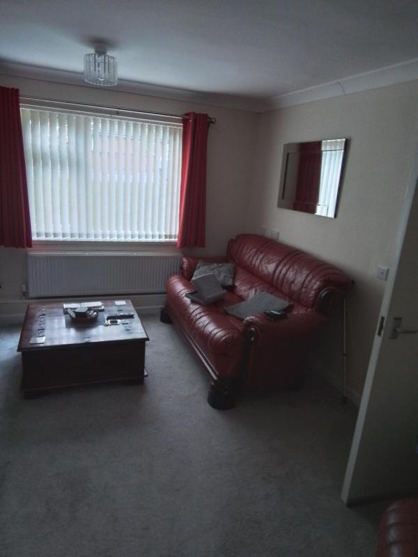 1 bed ground floor flat , 