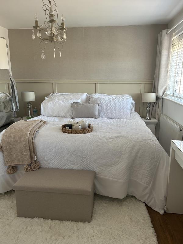 2 bedroom house in Burnham Slough
