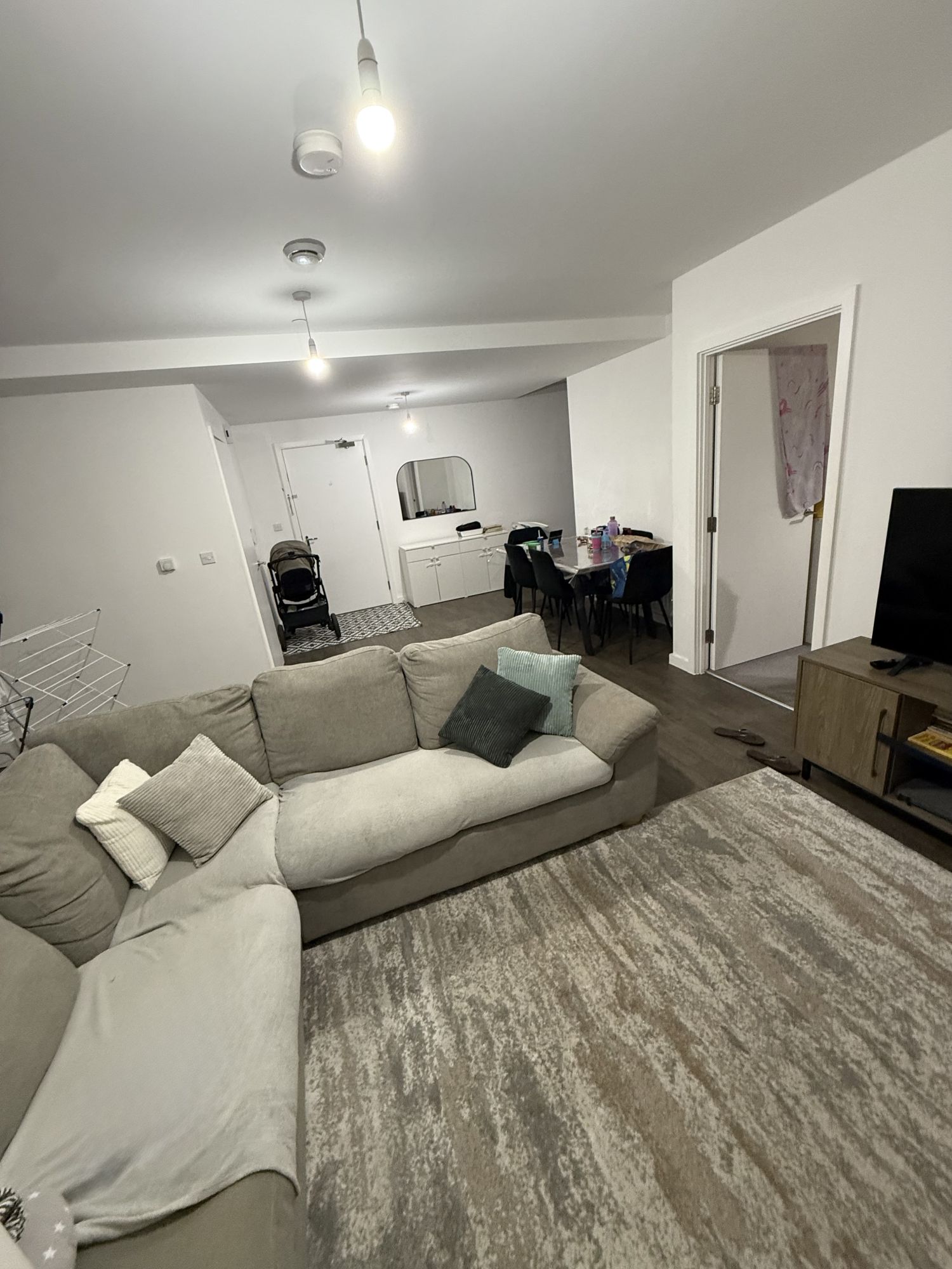 2 bedroom new built flat - Canning Town