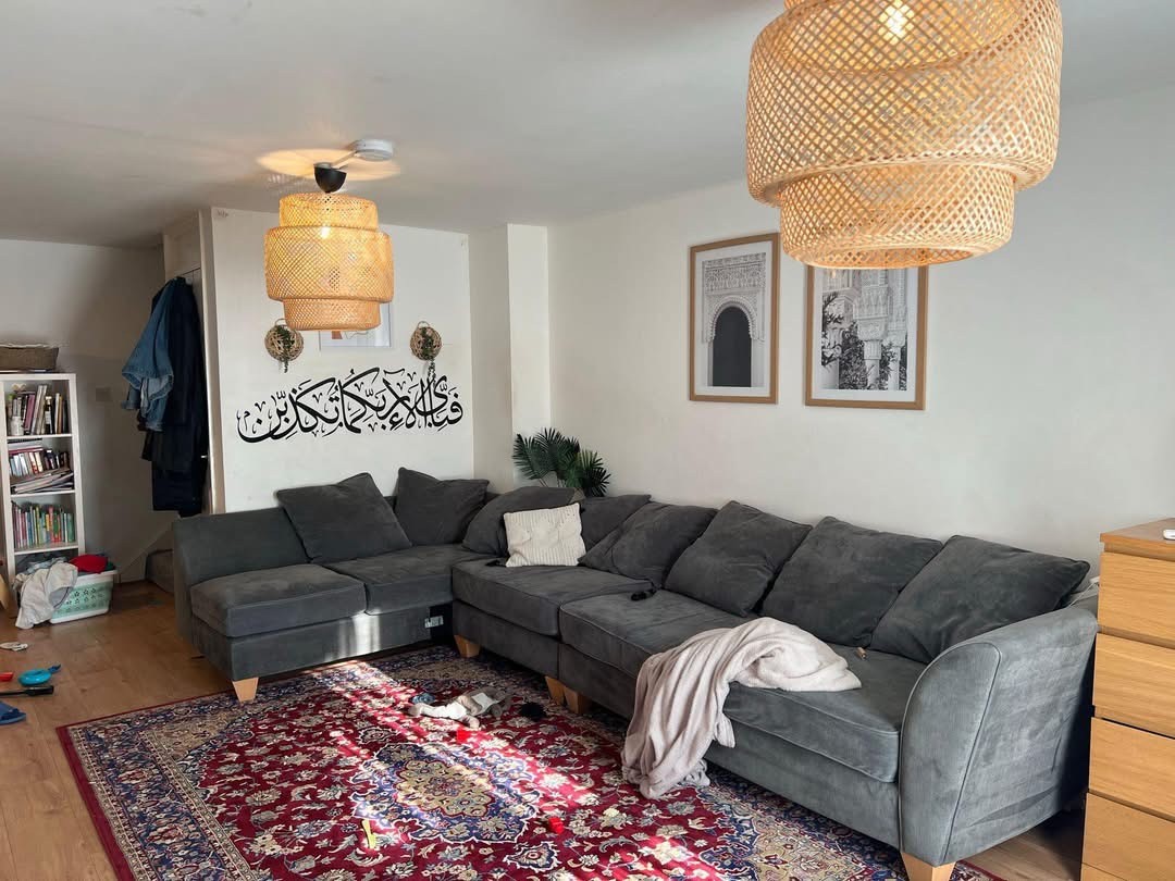 2 bed maisonette with private garden