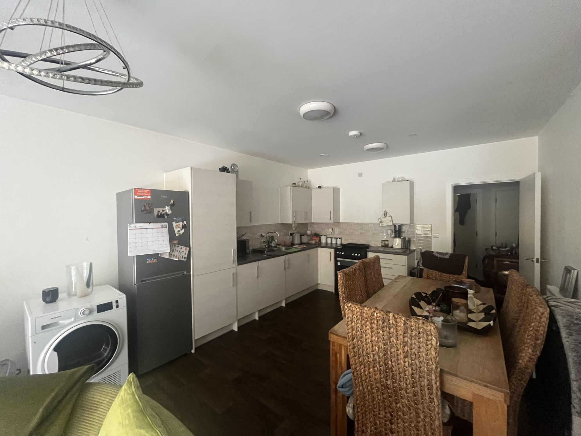 2 bedroom flat new spacious garden