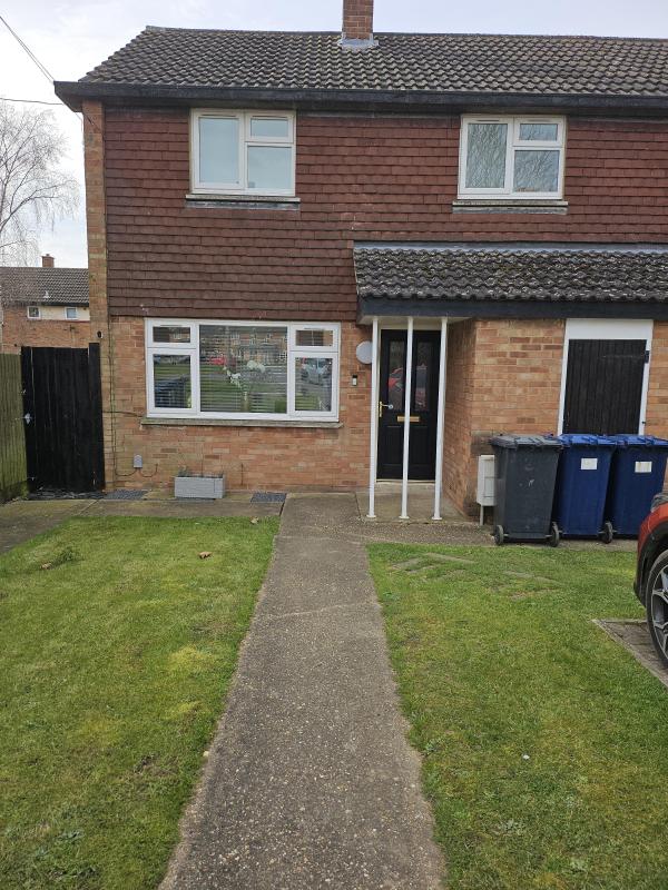 Large 2 bed in wyton on the hill