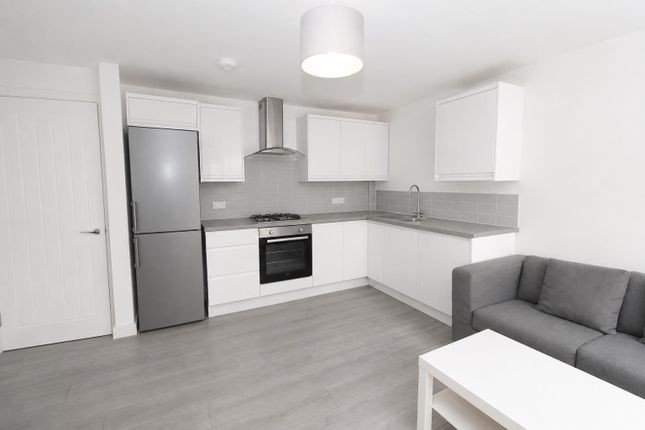 2 Bed Flat Marham Park Bury St Edmunds I