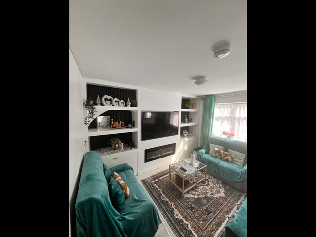 3 bedroom house -garden - 2floors