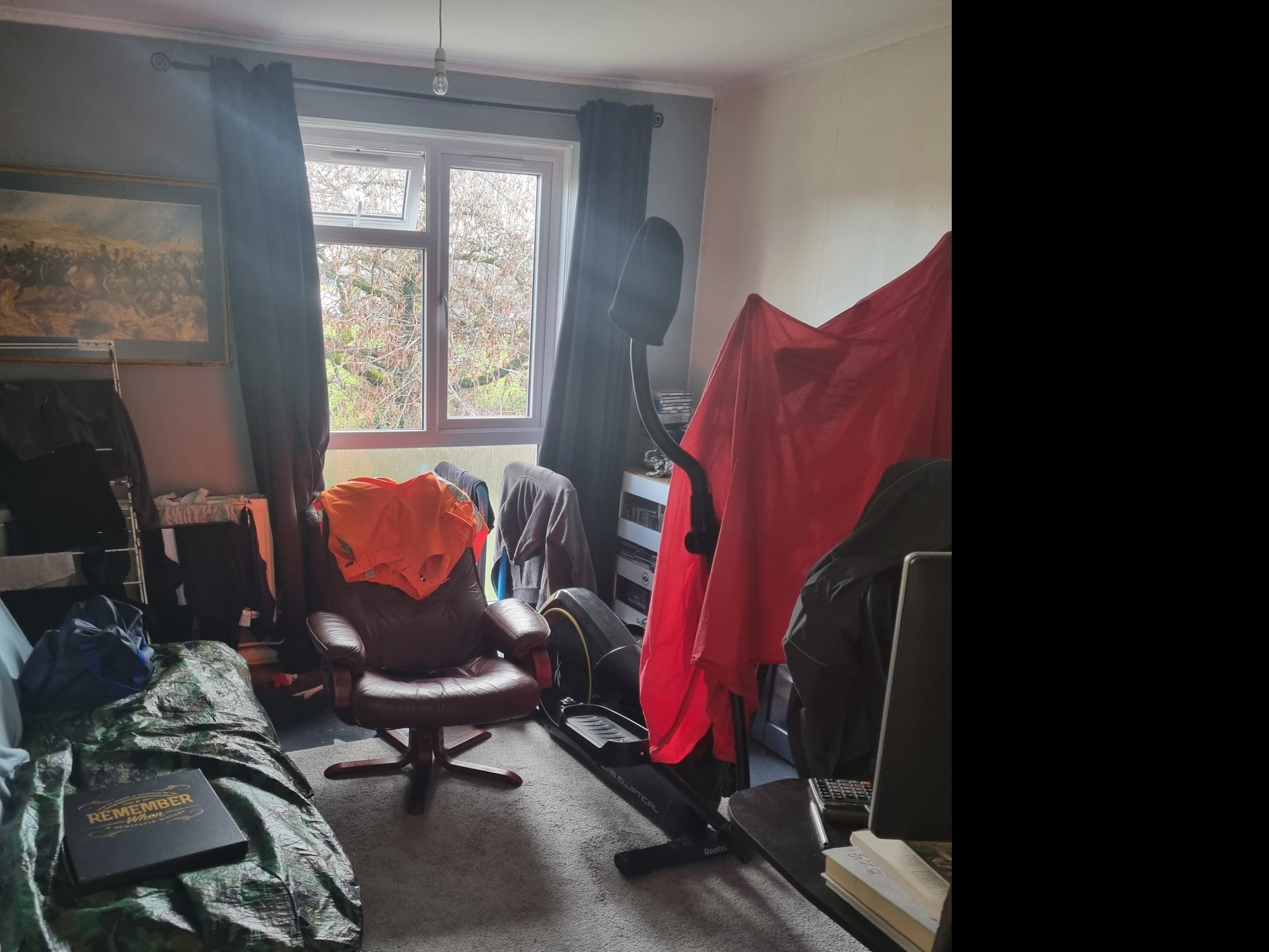 Large 1 bed flat in quiet cul de sac