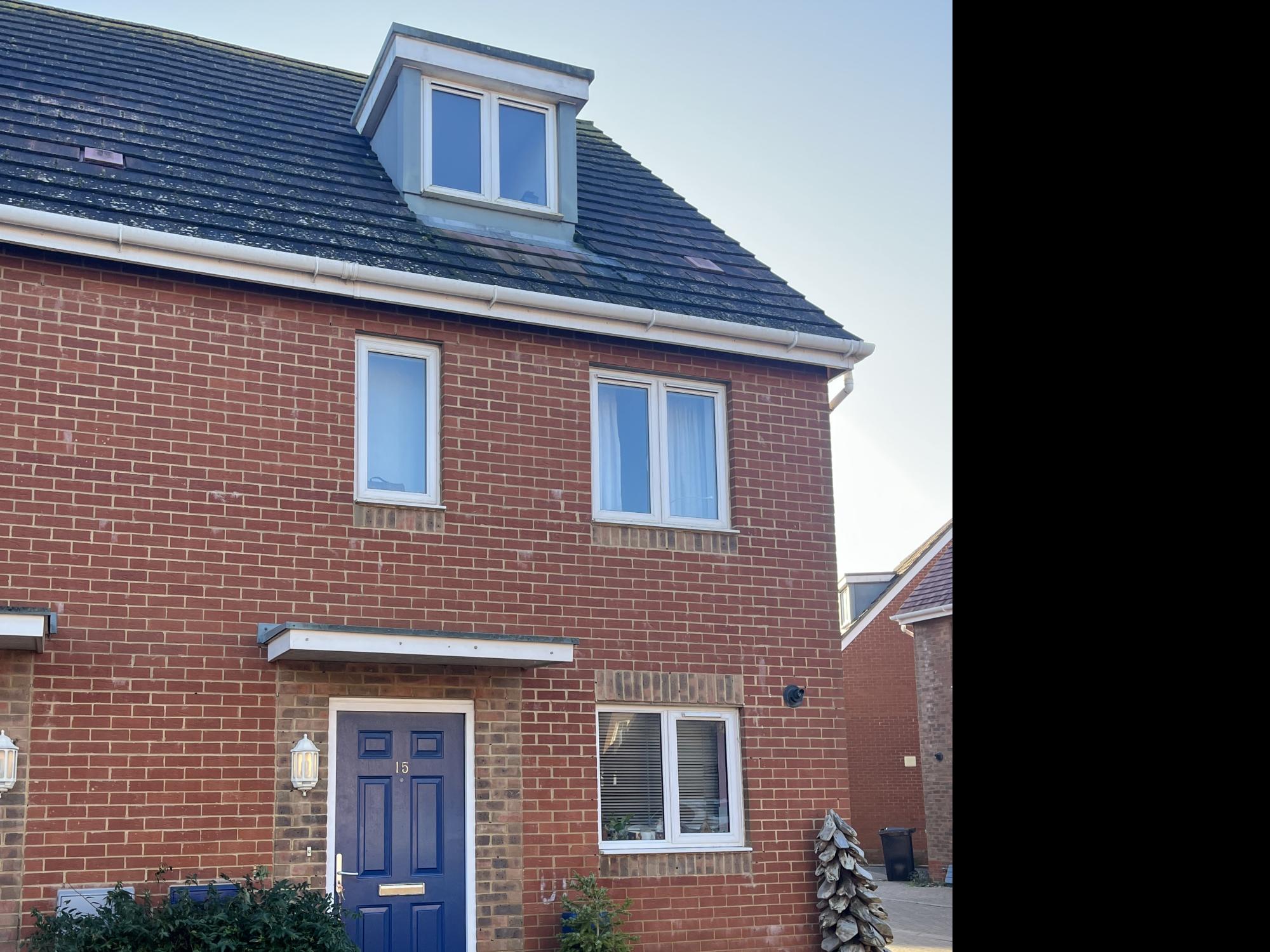 3 bedroom semi-detached house