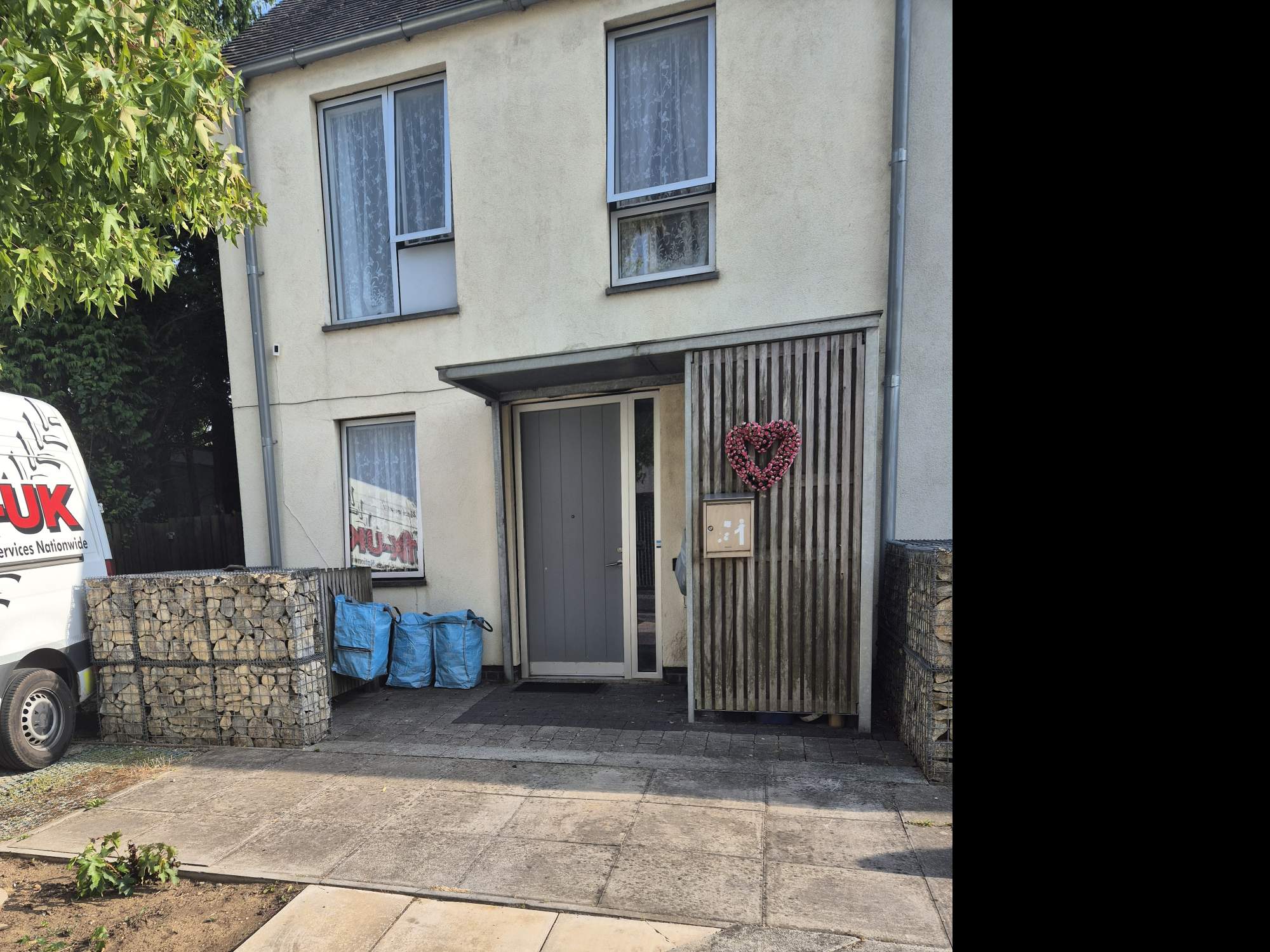 4 bed 3 storey semi detached