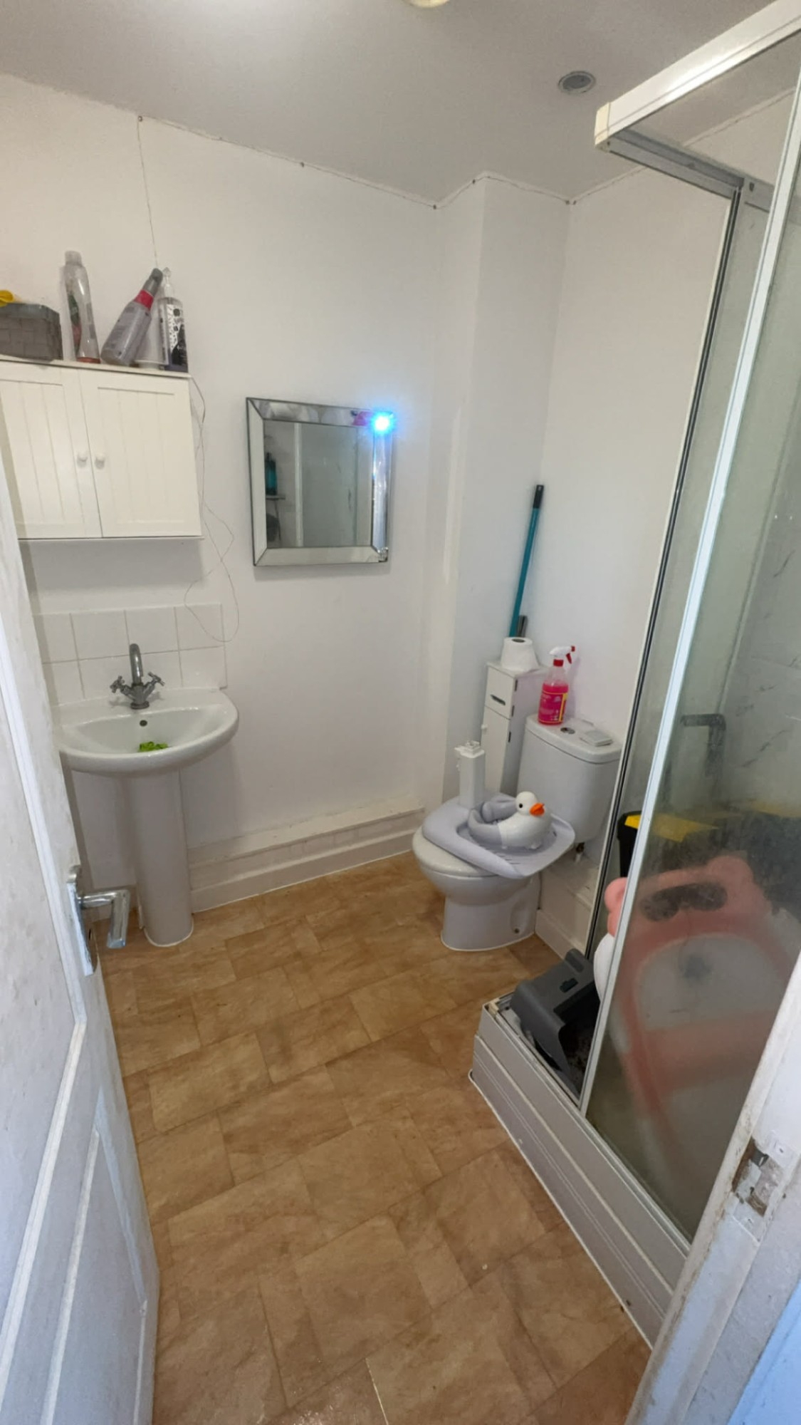 2 bed 2 bathroom flat