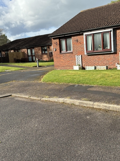 Two bedroom bungalow in Lichfield Staffo