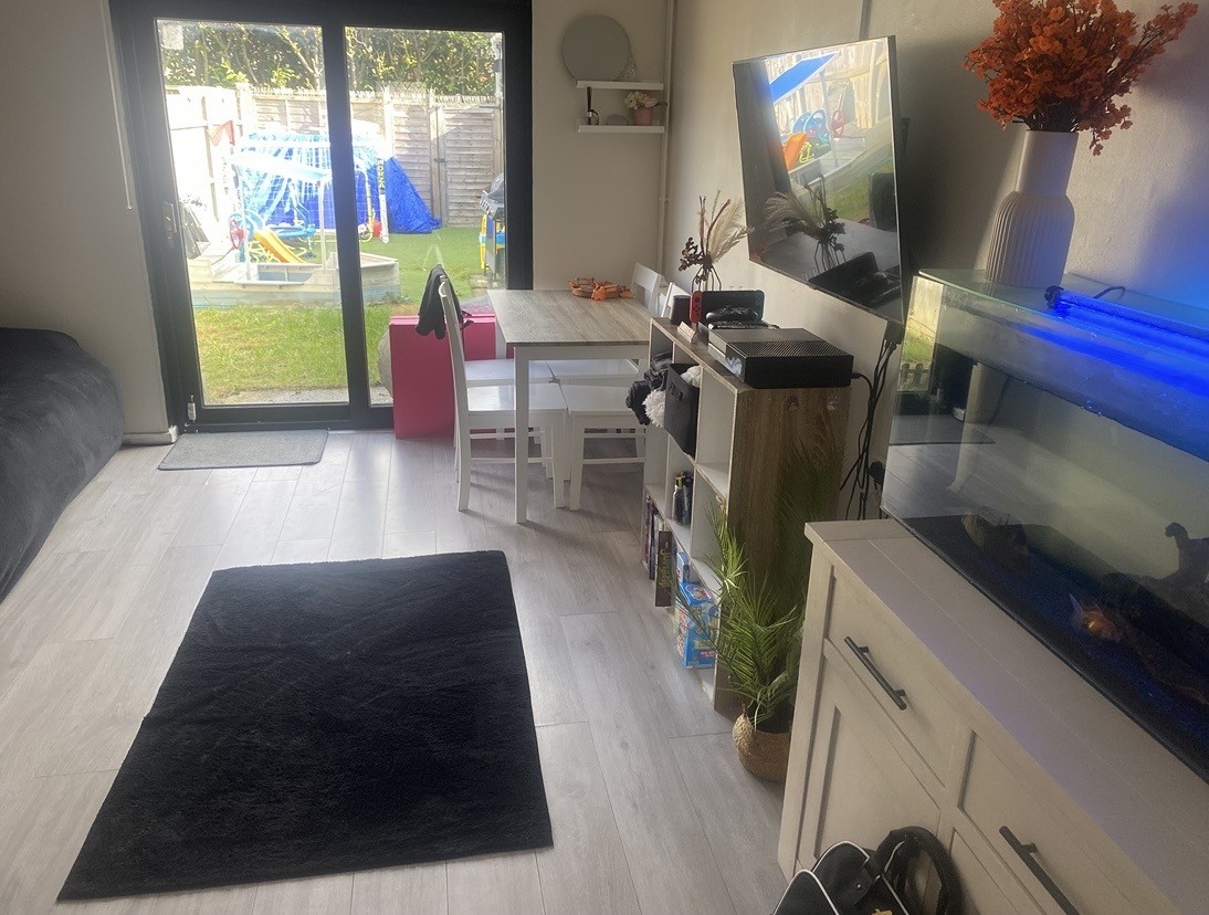 2 bedroom terraced house Muscliff