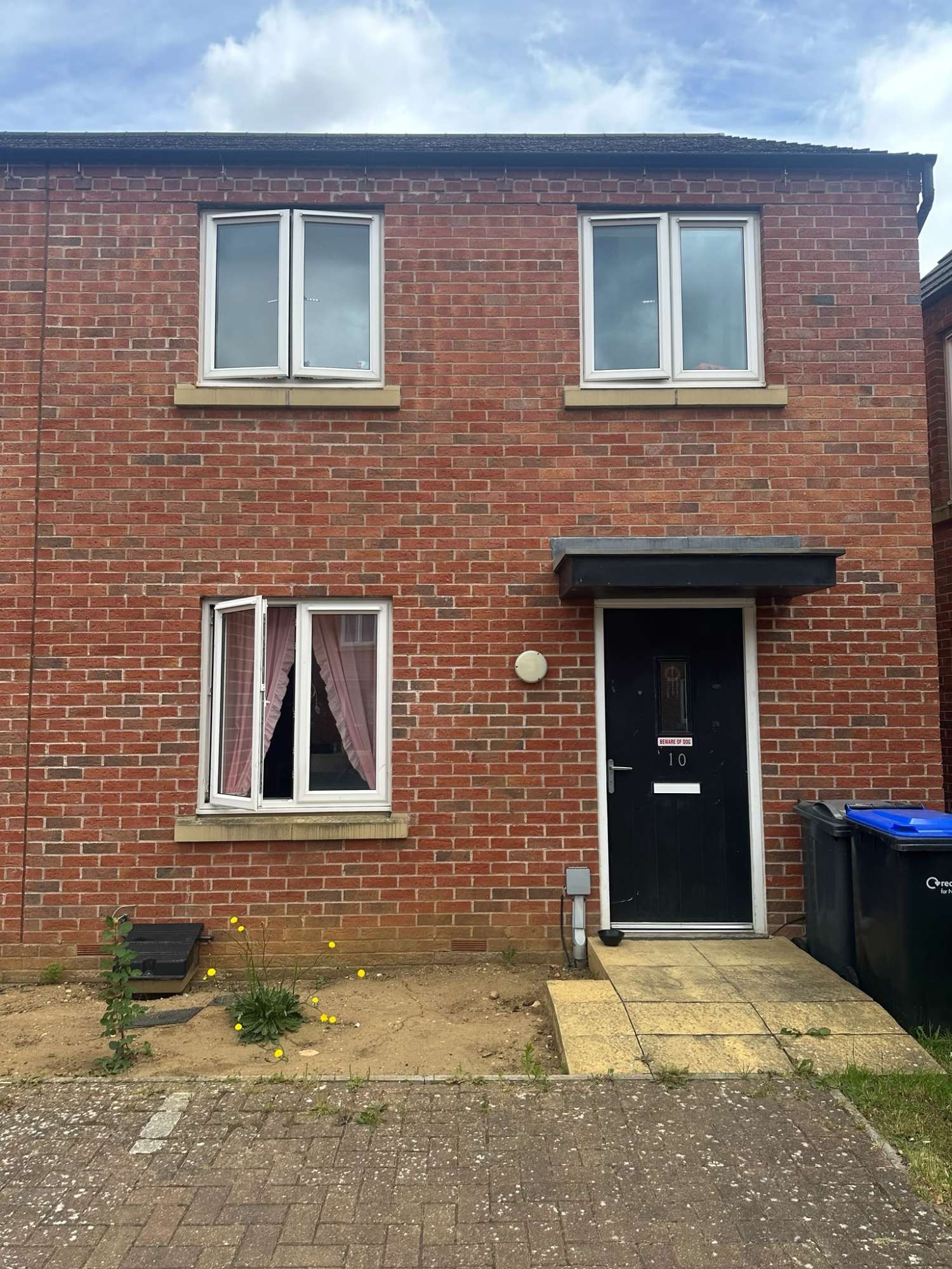 3 bed house  2 bed bungalow needed