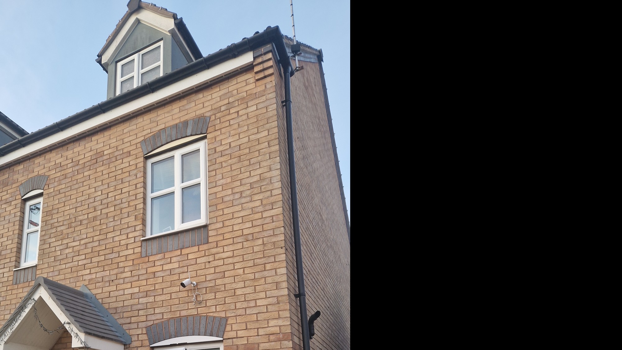 3 bed 3 storey nearly new build