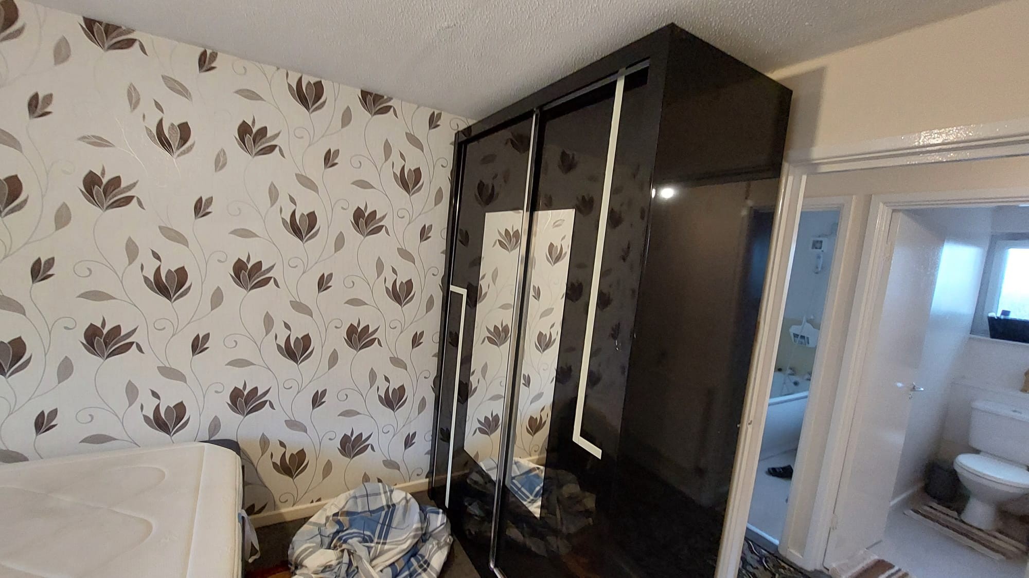 2 bedroom ground floor with garden