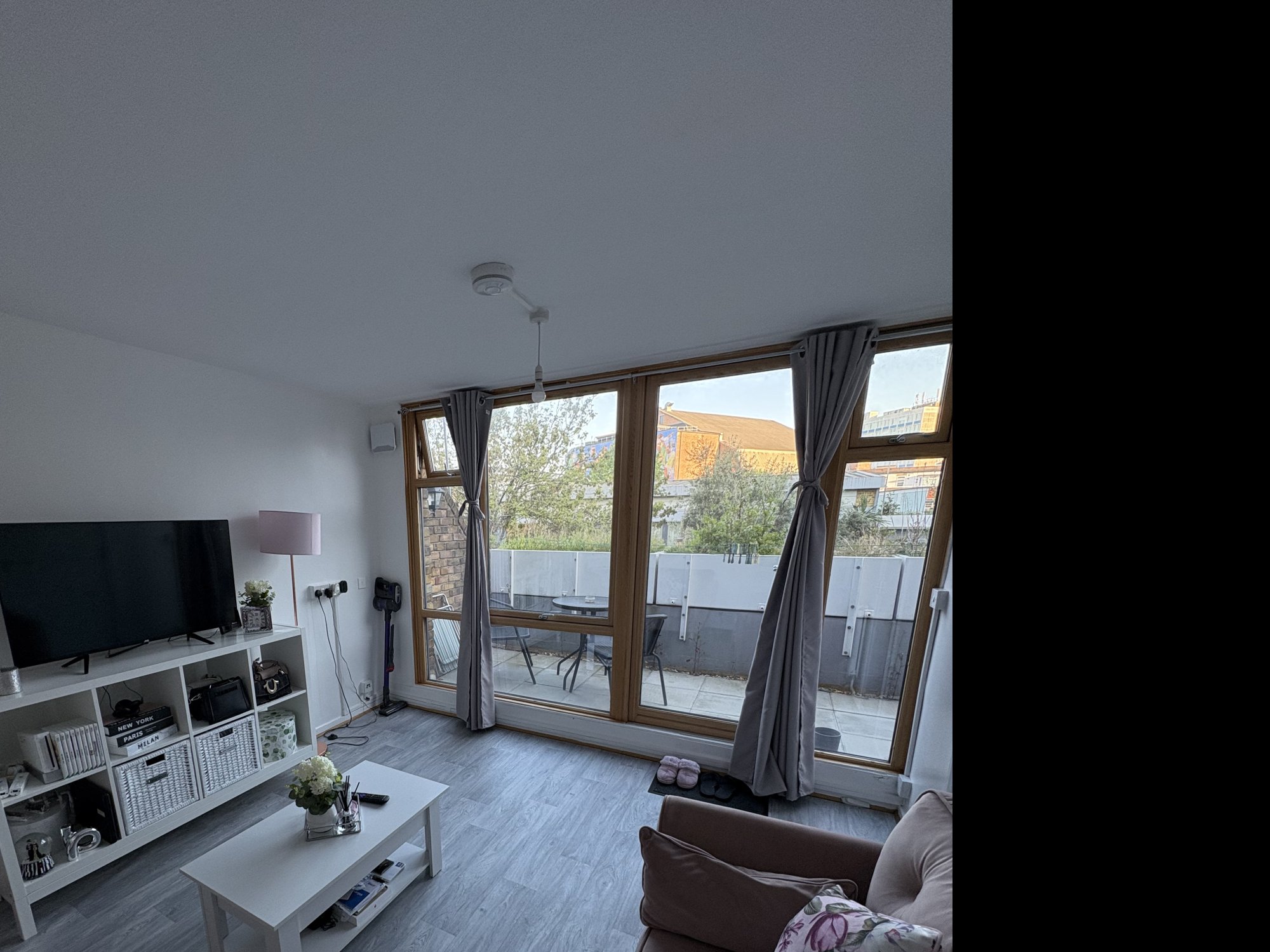 Lovely 1 Bedroom Flat