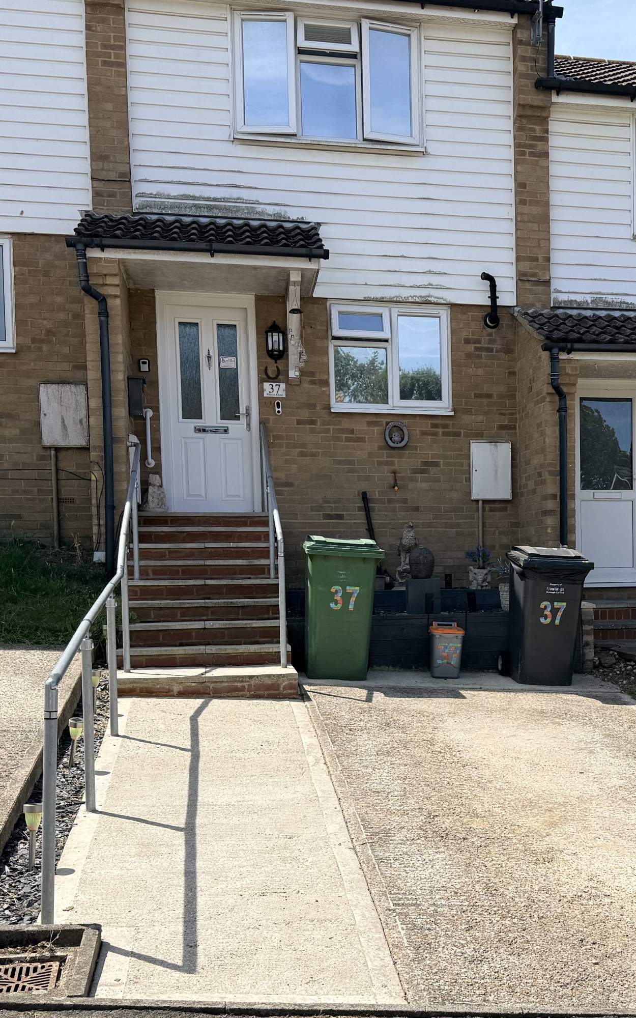 2 Bed House