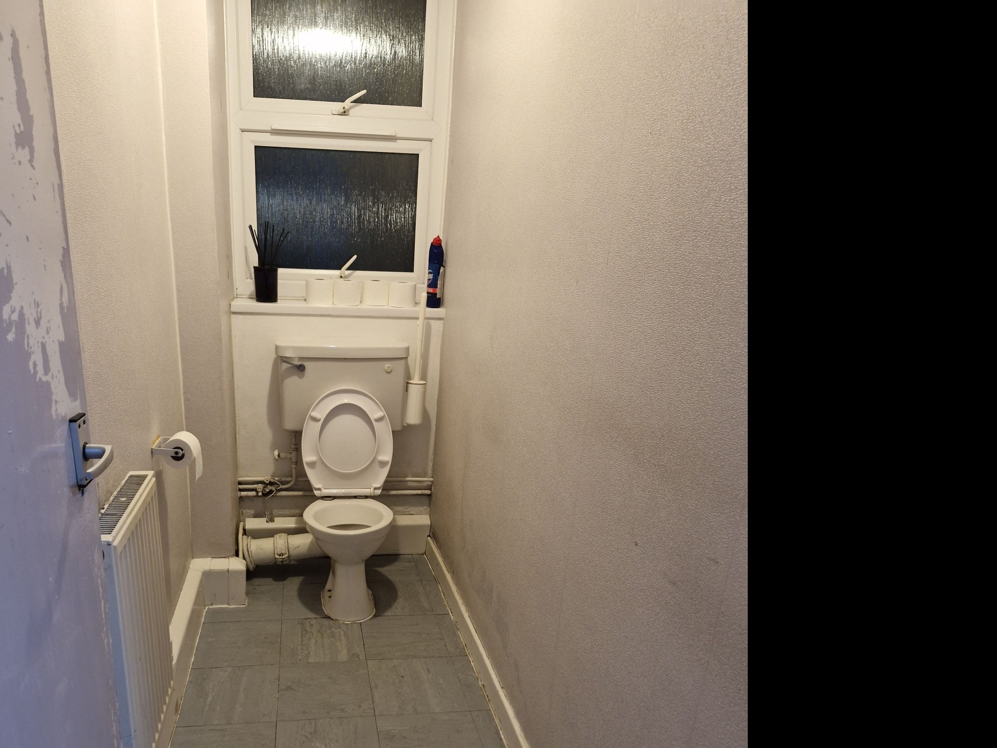 3 bedroom  flat 2rd floor